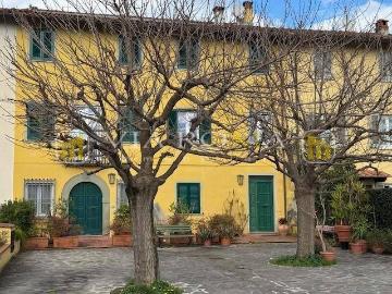 Appartamento in vendita a Capannori LU