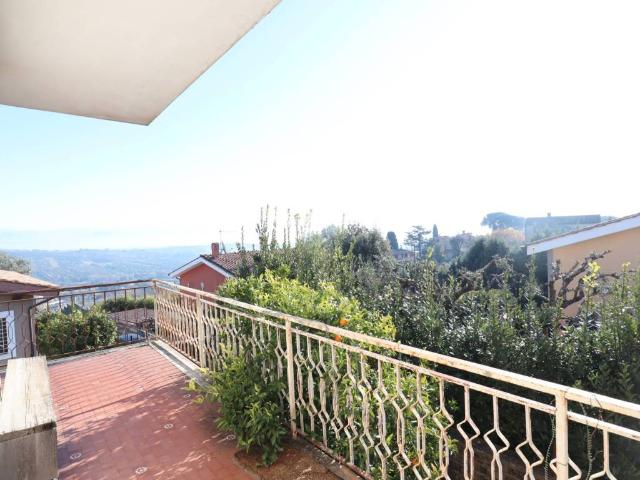Appartamento in vendita a Capena RM