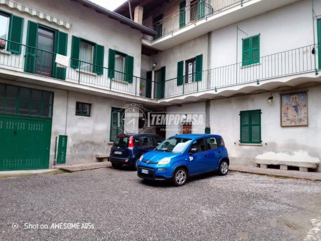 Appartamento in vendita a Capiago Intimiano CO