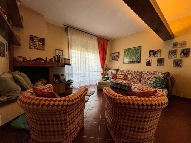 Appartamento in vendita a Capraia e Limite FI