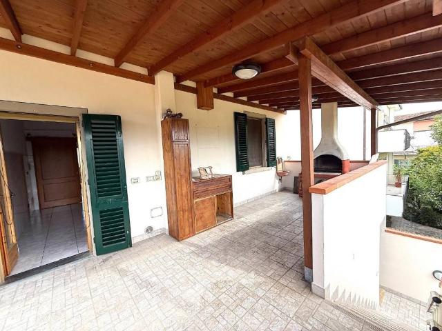 Appartamento in vendita a Capraia e Limite FI