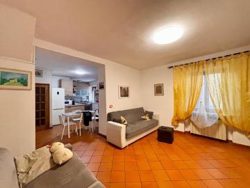 Appartamento in vendita a Capraia e Limite FI