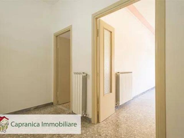 Appartamento in vendita a Capranica VT