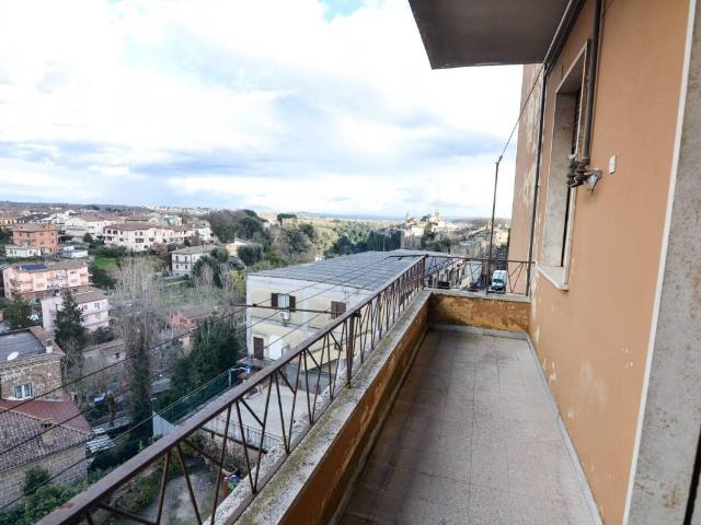 Appartamento in vendita a Capranica VT