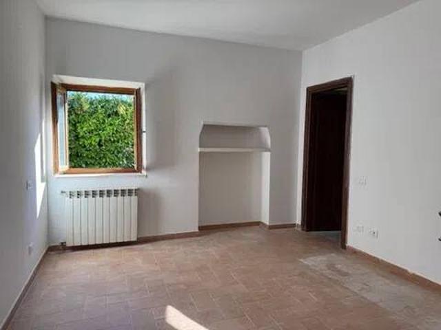 Appartamento in vendita a Capranica VT