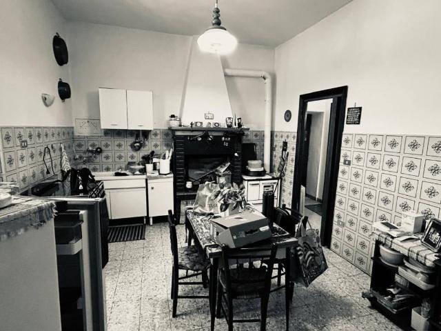 Appartamento in vendita a Caprarola VT