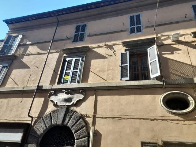 Appartamento in vendita a Caprarola VT