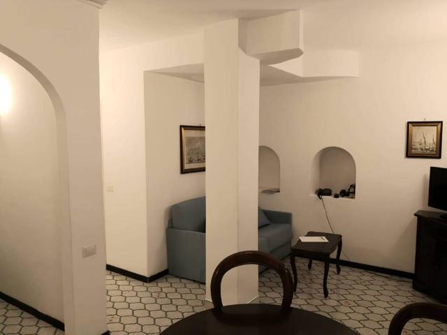 Appartamento in vendita a Capri NA