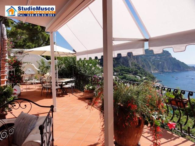 Appartamento in vendita a Capri NA