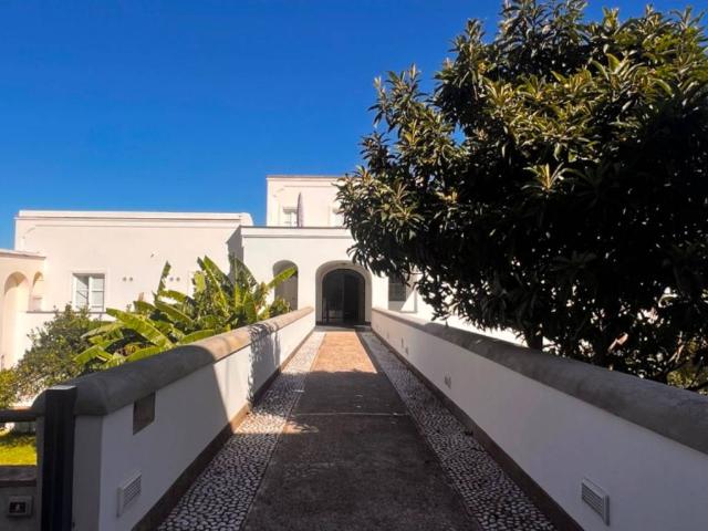 Appartamento in vendita a Capri NA