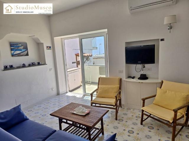 Appartamento in vendita a Capri NA