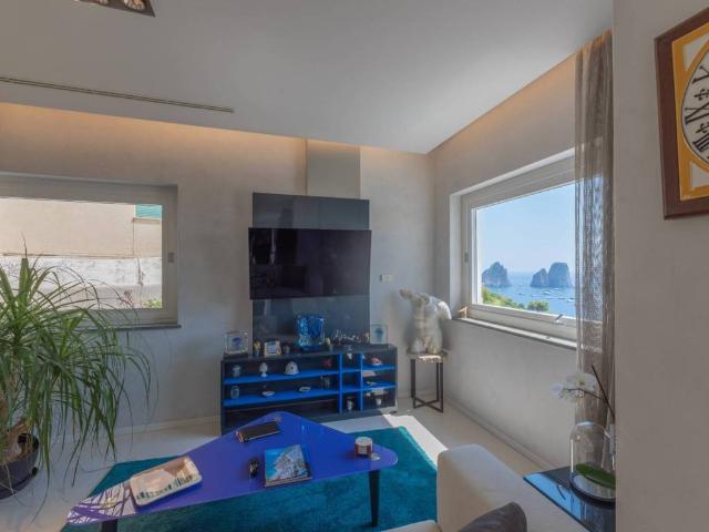 Appartamento in vendita a Capri NA