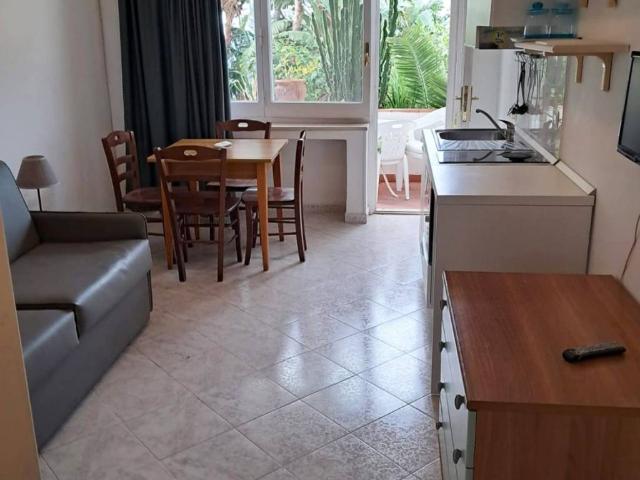 Appartamento in vendita a Capri NA