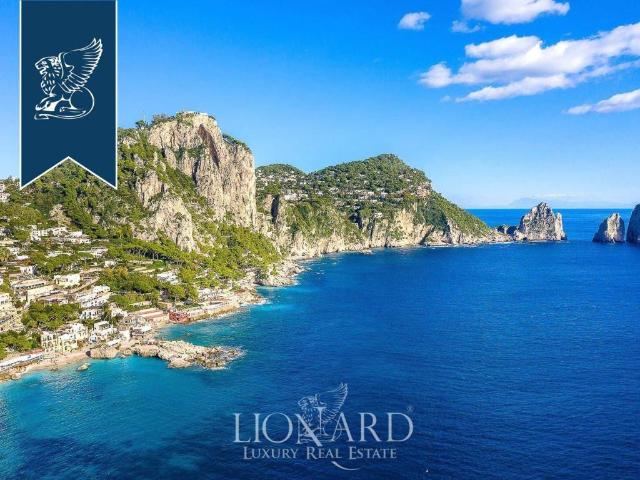 Appartamento in vendita a Capri NA