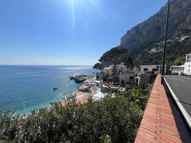 Appartamento in vendita a Capri NA