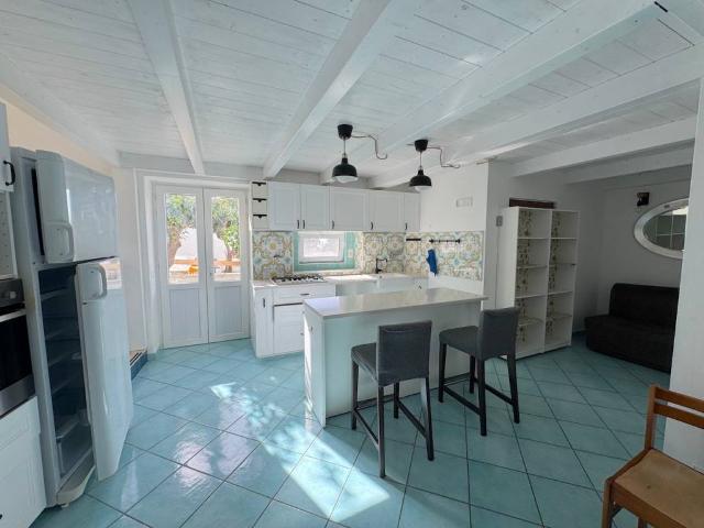 Appartamento in vendita a Capri NA