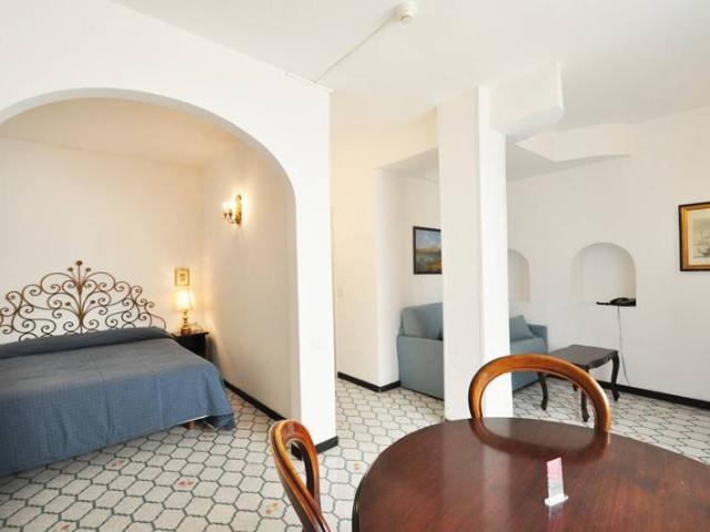 Appartamento in vendita a Capri NA