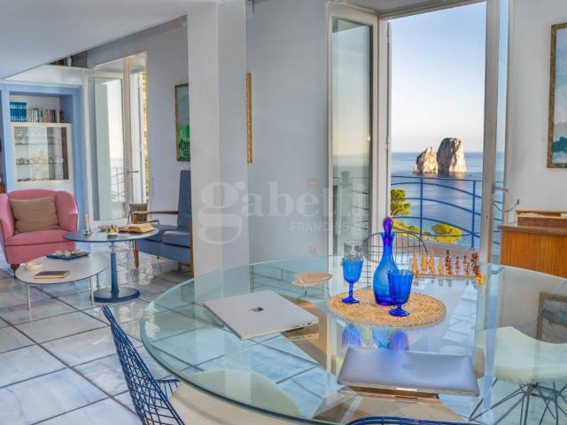 Appartamento in vendita a Capri NA