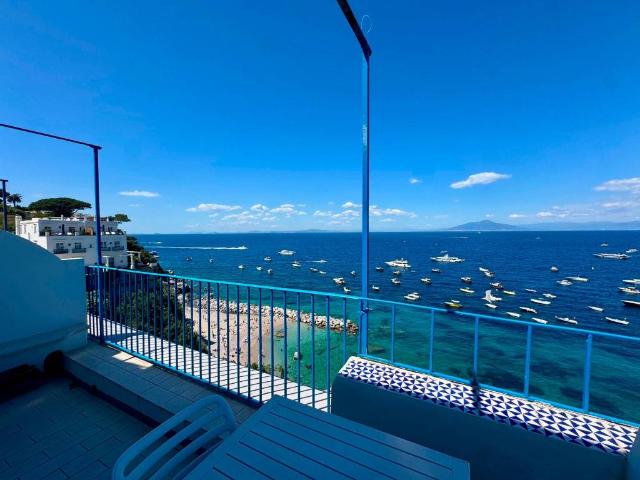 Appartamento in vendita a Capri NA