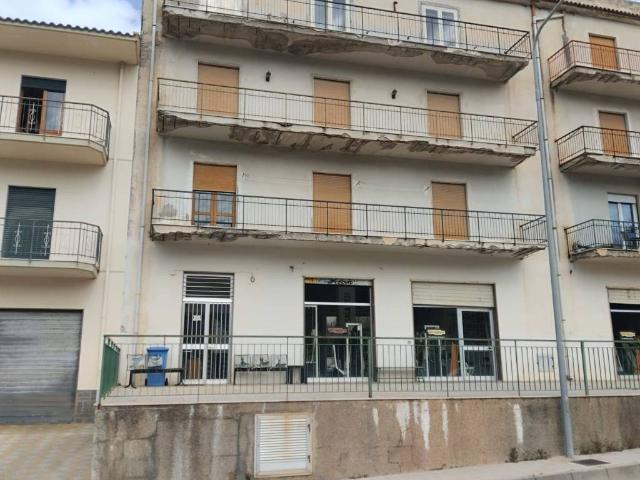 Appartamento in vendita a Capri Leone ME
