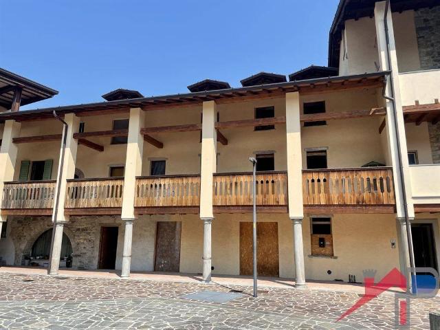Appartamento in vendita a Caprino Bergamasco BG