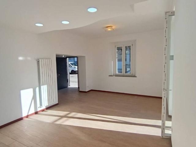 Appartamento in vendita a Caprino Bergamasco BG