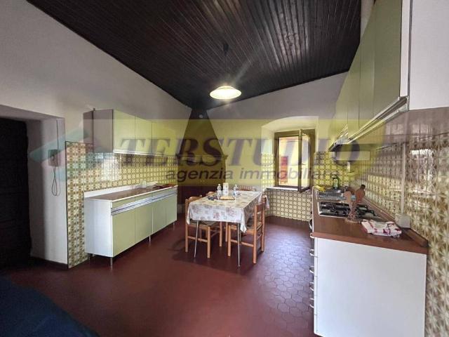 Appartamento in vendita a Caprino Bergamasco BG