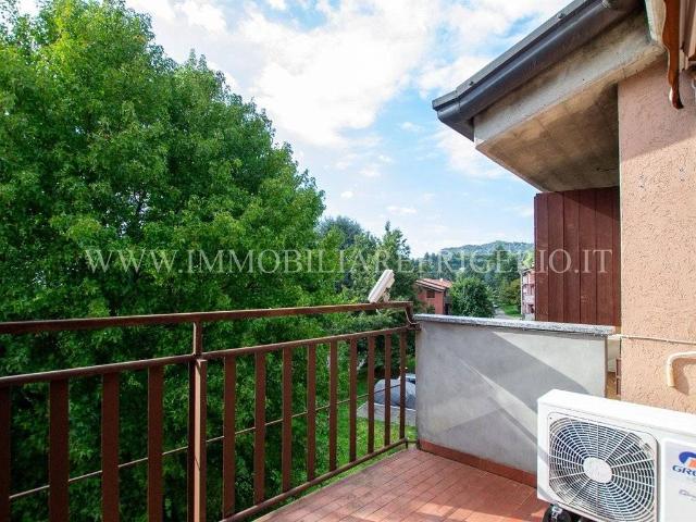 Appartamento in vendita a Caprino Bergamasco BG