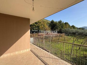 Appartamento in vendita a Camigliano CE