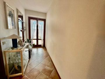 Comeana, Firenze Toscana, Toscana - Parcheggio auto