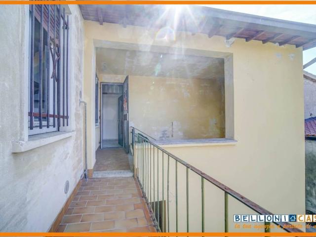 Appartamento in vendita a Carnago VA