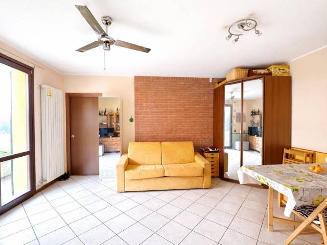 Appartamento in vendita a Carnate MB