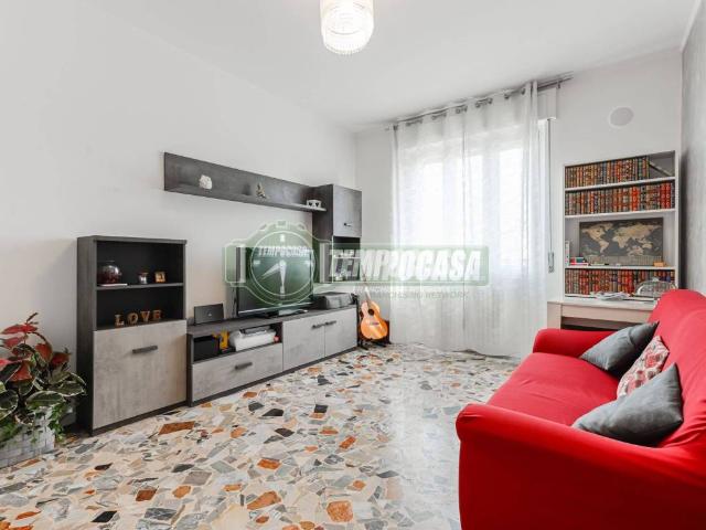 Appartamento in vendita a Carnate MB