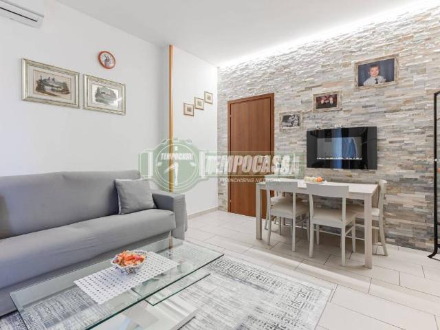 Appartamento in vendita a Carnate MB