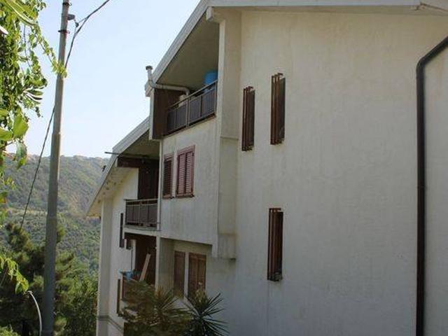 Appartamento in vendita a Carolei CS
