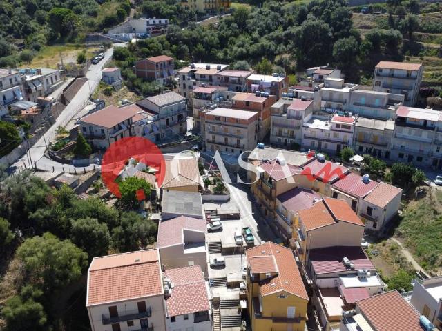 Appartamento in vendita a Caronia ME