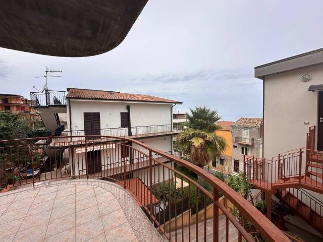 Appartamento in vendita a Caronia ME