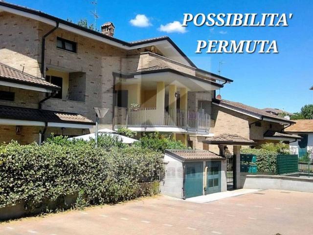 Appartamento in vendita a Caronno Pertusella VA
