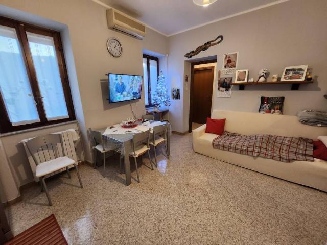 Appartamento in vendita a Caronno Pertusella VA