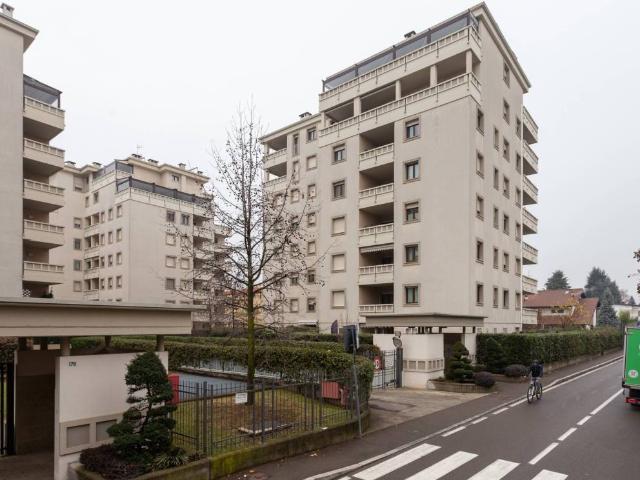 Appartamento in vendita a Caronno Pertusella VA
