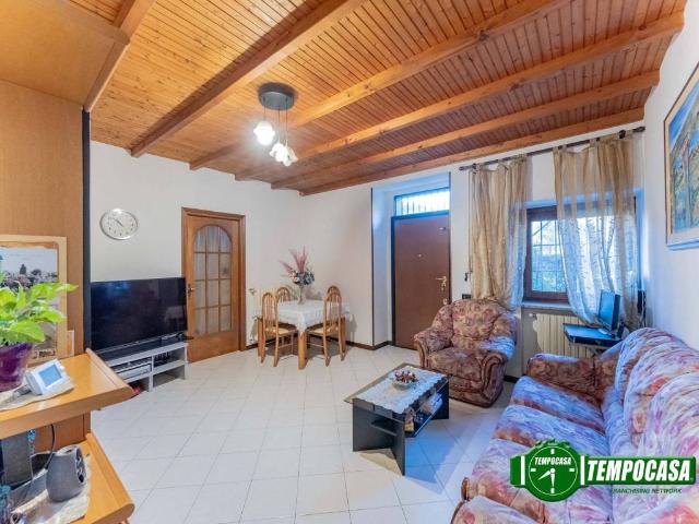 Appartamento in vendita a Carate Brianza MB