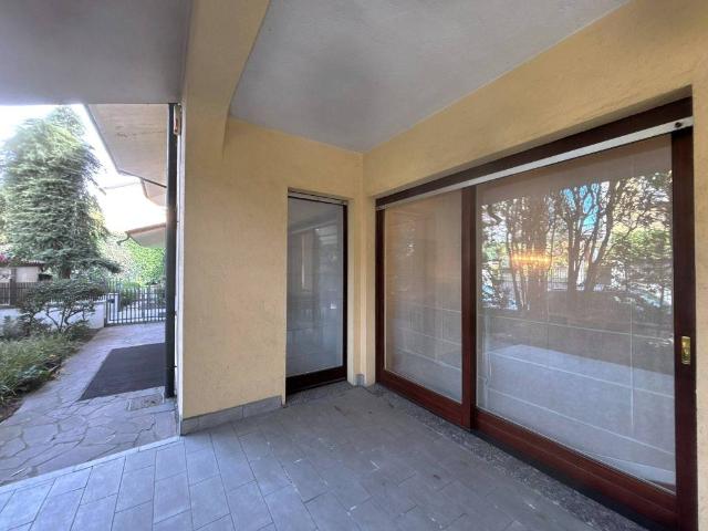 Appartamento in vendita a Carate Brianza MB