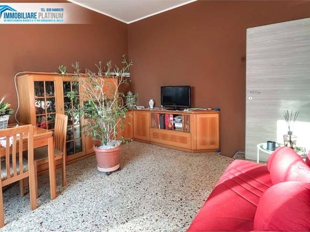 Appartamento in vendita a Carate Brianza MB