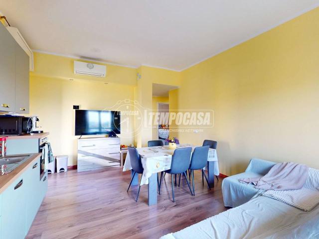 Appartamento in vendita a Carate Brianza