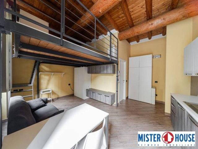 Appartamento in vendita a Carate Brianza