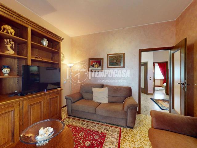 Appartamento in vendita a Carate Brianza