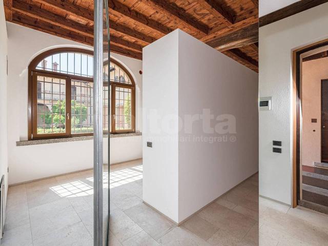 Appartamento in vendita a Carate Brianza