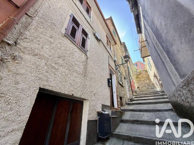 Appartamento in vendita a Caravonica IM