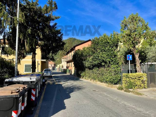 Appartamento in vendita a Carasco GE