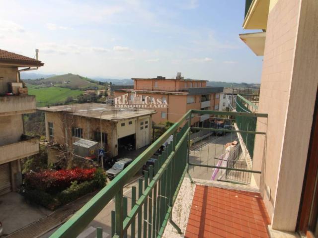 Appartamento in vendita a Carassai AP